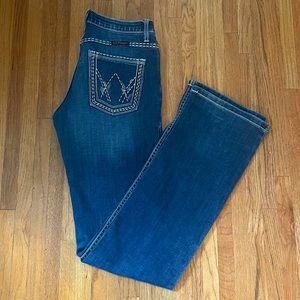 Women’s Shiloh Wrangler jeans.